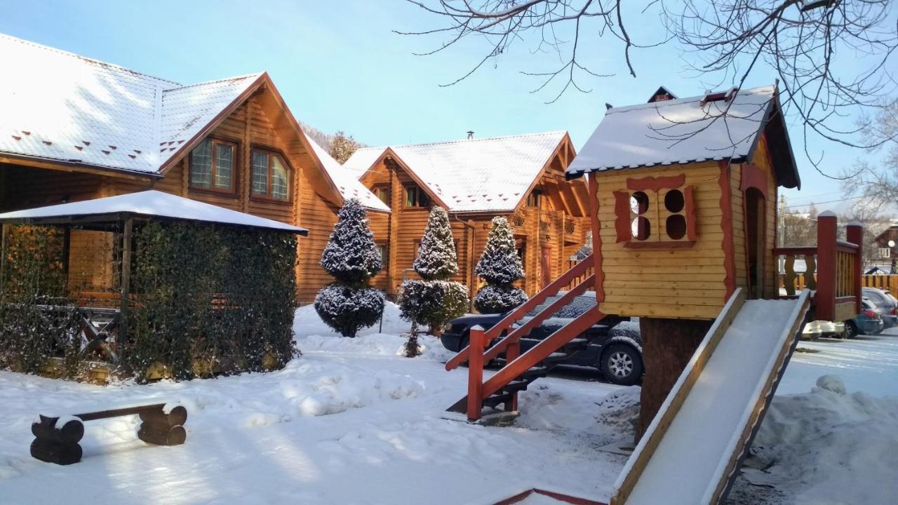 Mini Hotel Zakrut Tatariv Kültér fotó