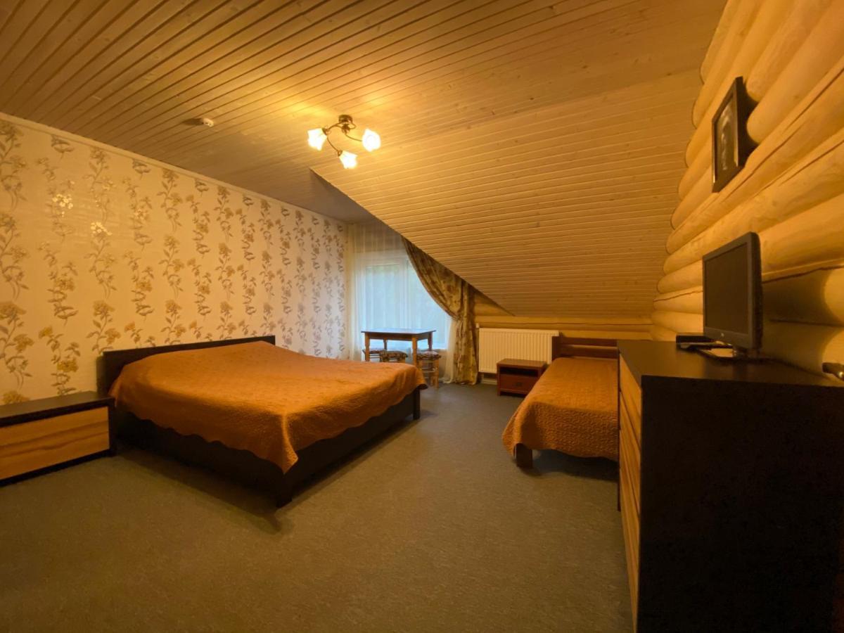 Mini Hotel Zakrut Tatariv Kültér fotó