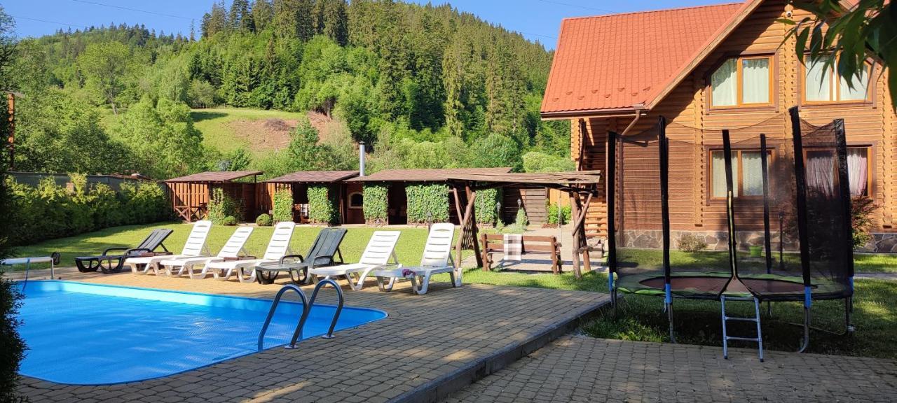 Mini Hotel Zakrut Tatariv Kültér fotó