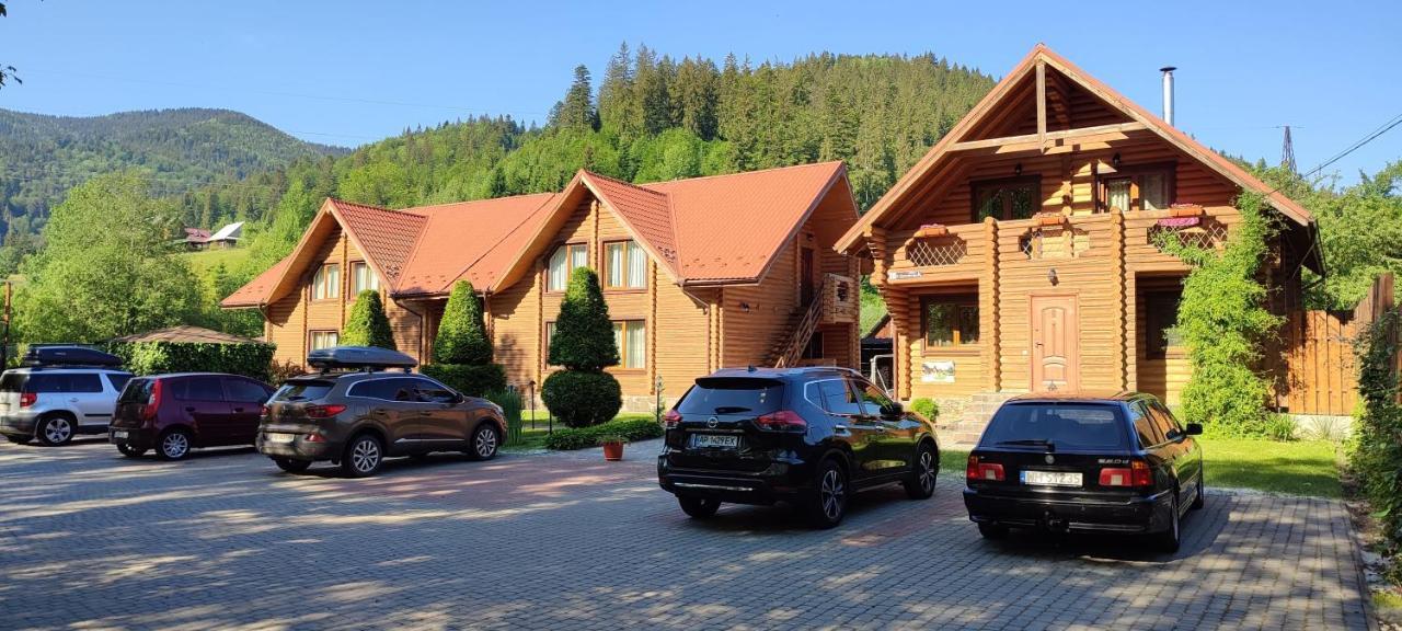 Mini Hotel Zakrut Tatariv Kültér fotó
