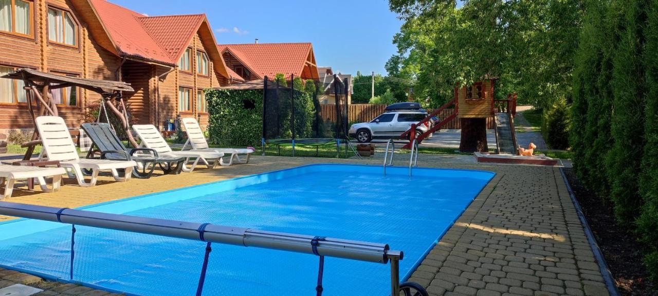 Mini Hotel Zakrut Tatariv Kültér fotó