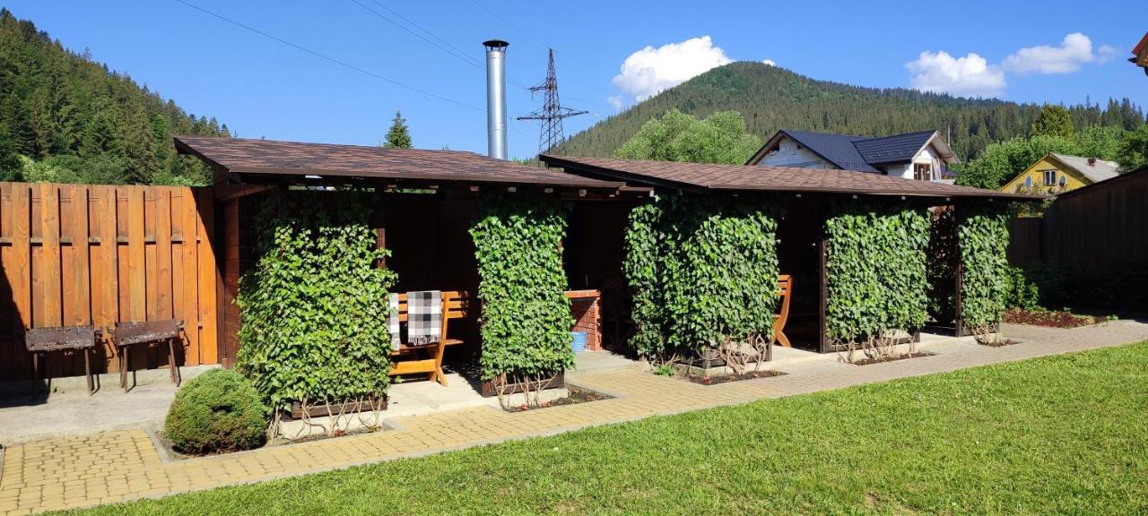 Mini Hotel Zakrut Tatariv Kültér fotó