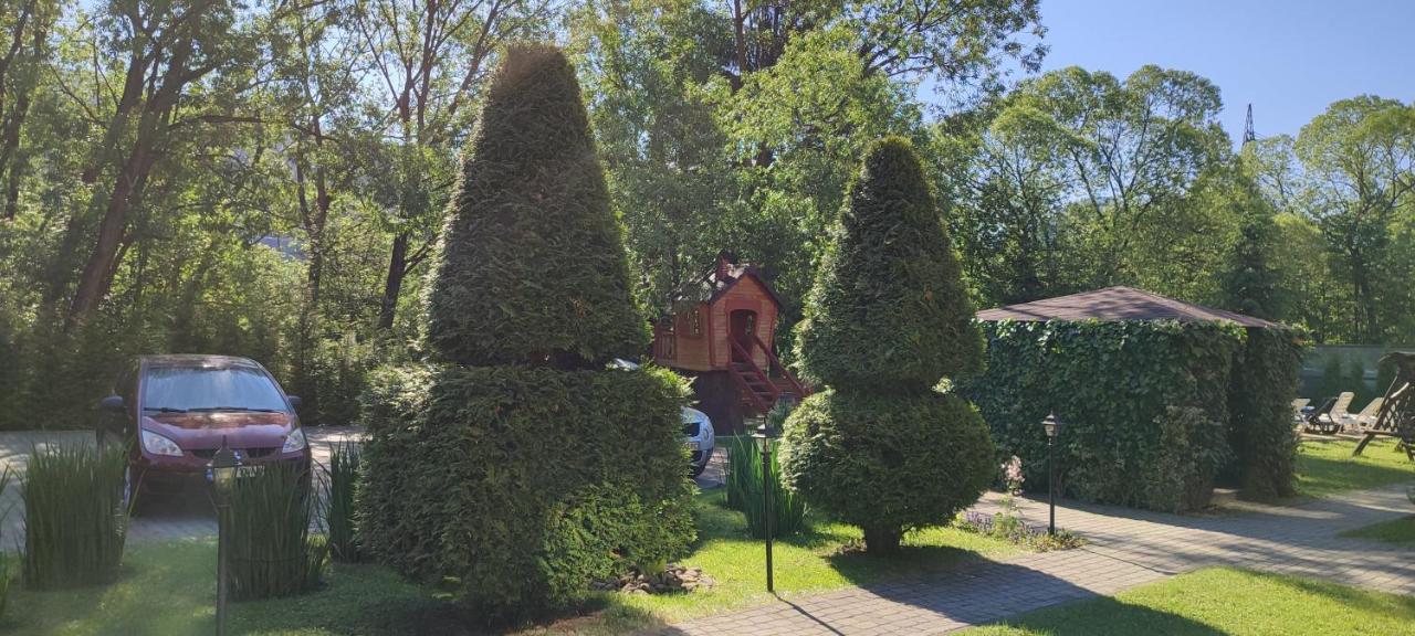 Mini Hotel Zakrut Tatariv Kültér fotó