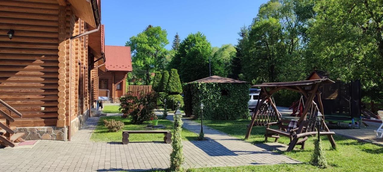 Mini Hotel Zakrut Tatariv Kültér fotó