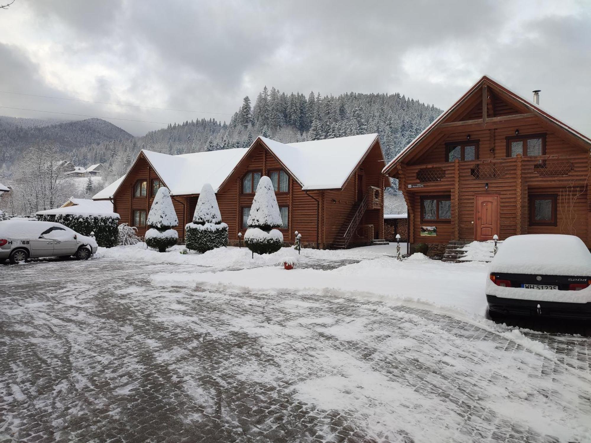 Mini Hotel Zakrut Tatariv Kültér fotó