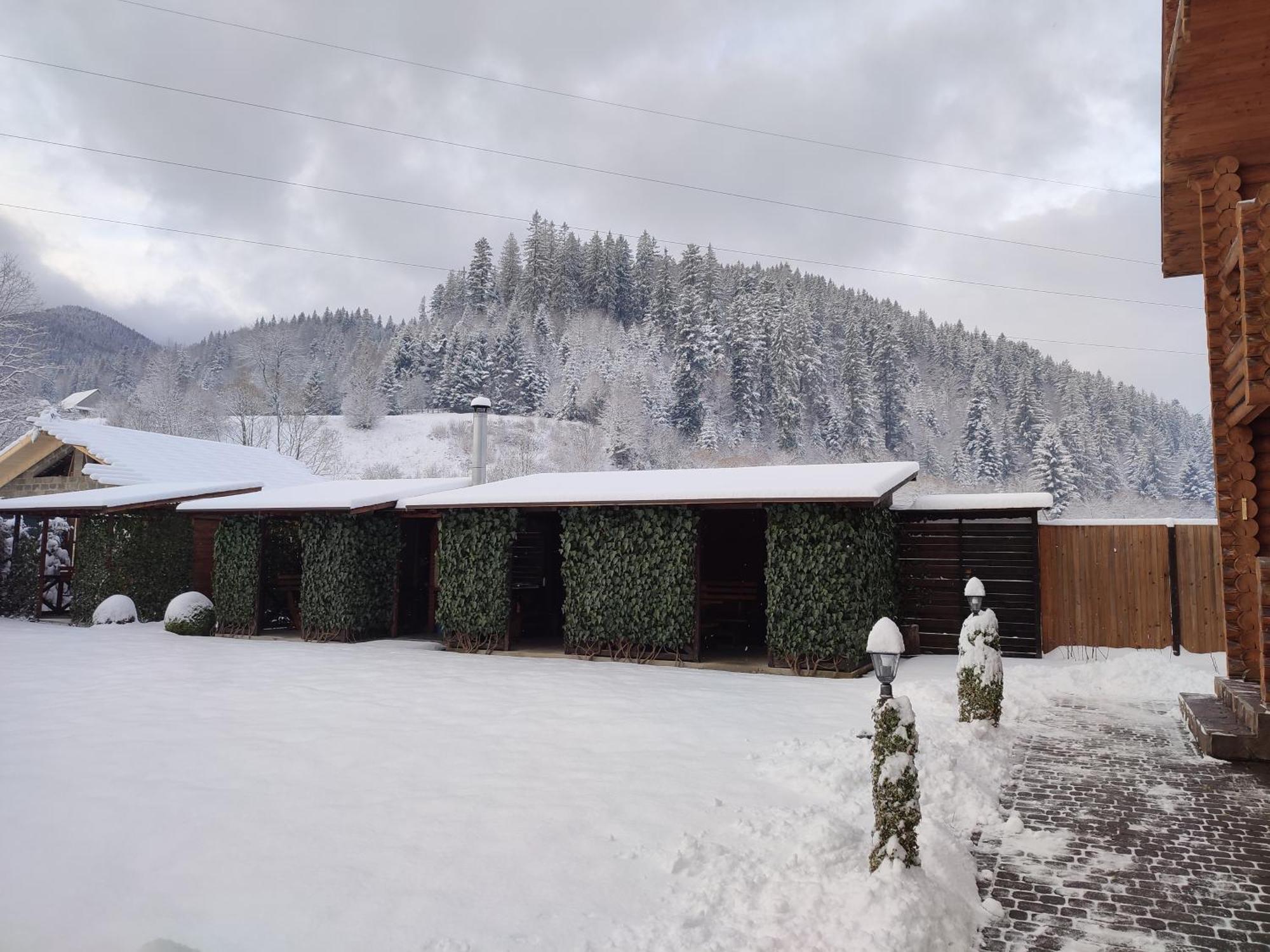 Mini Hotel Zakrut Tatariv Kültér fotó